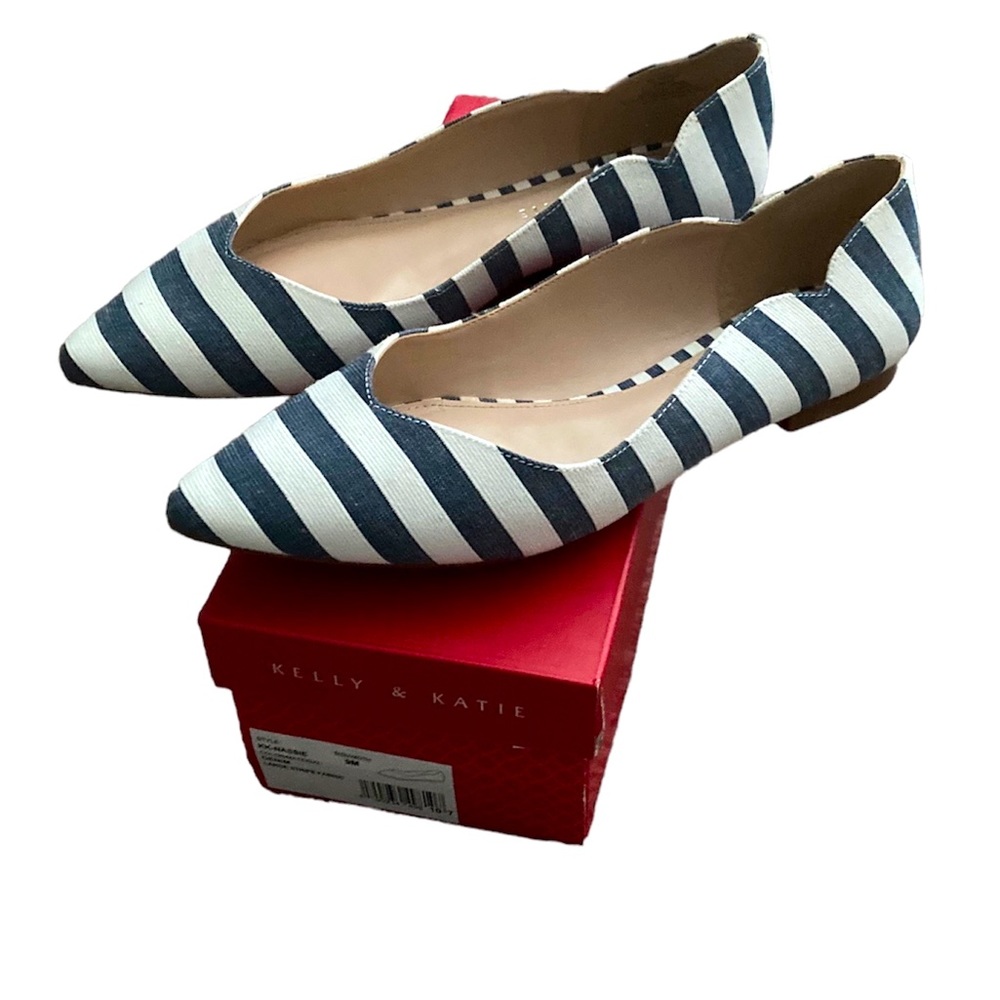 Kelly and Katie flats - size 9